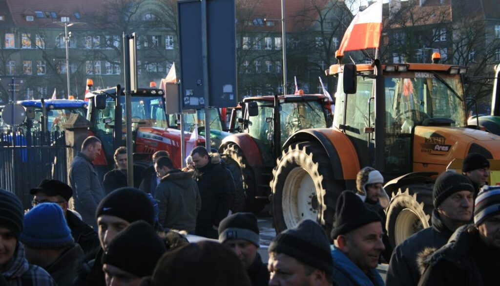 Protestujący w Szczecinie rolnicy 2012