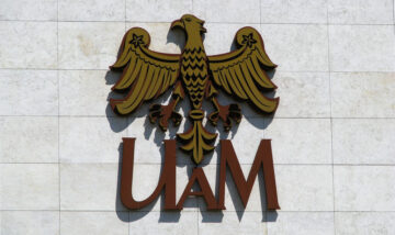 1-1280px-UAM_logo_Poznan